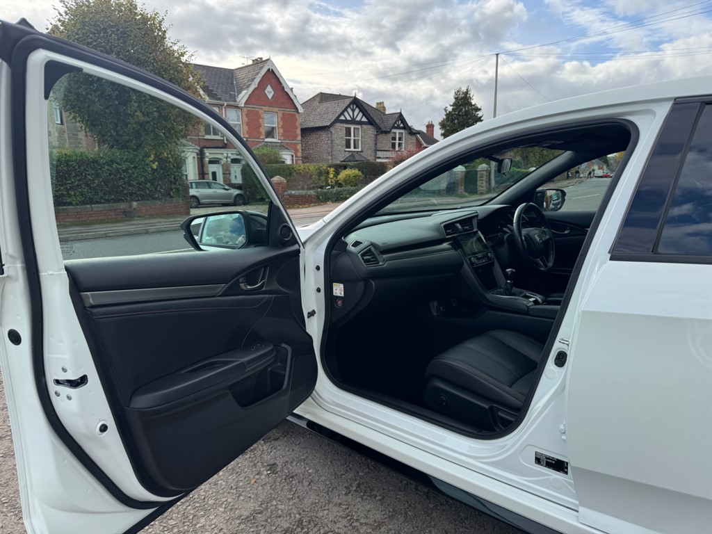 Used Honda Civic 2019 for sale - 76393815: Photo 28