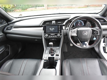 Used Honda Civic 2019 for sale - 76393815: Photo