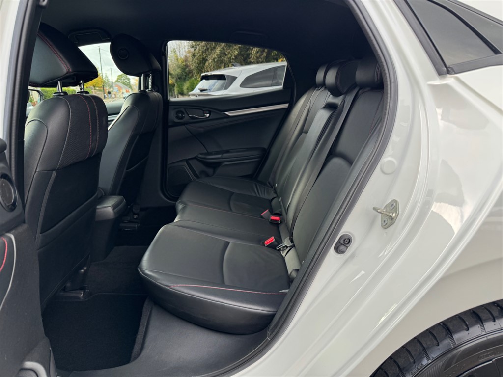 Used Honda Civic 2019 for sale - 76393815: Photo 31