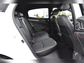 Used Honda Civic 2019 for sale - 76393815: Photo