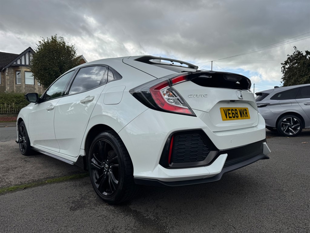 Used Honda Civic 2019 for sale - 76393815: Photo 9