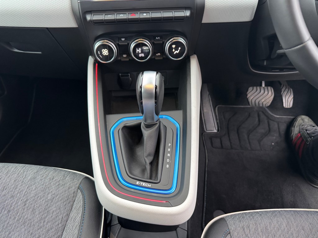 Used Renault Clio 2021 for sale - 76717658: Photo 17