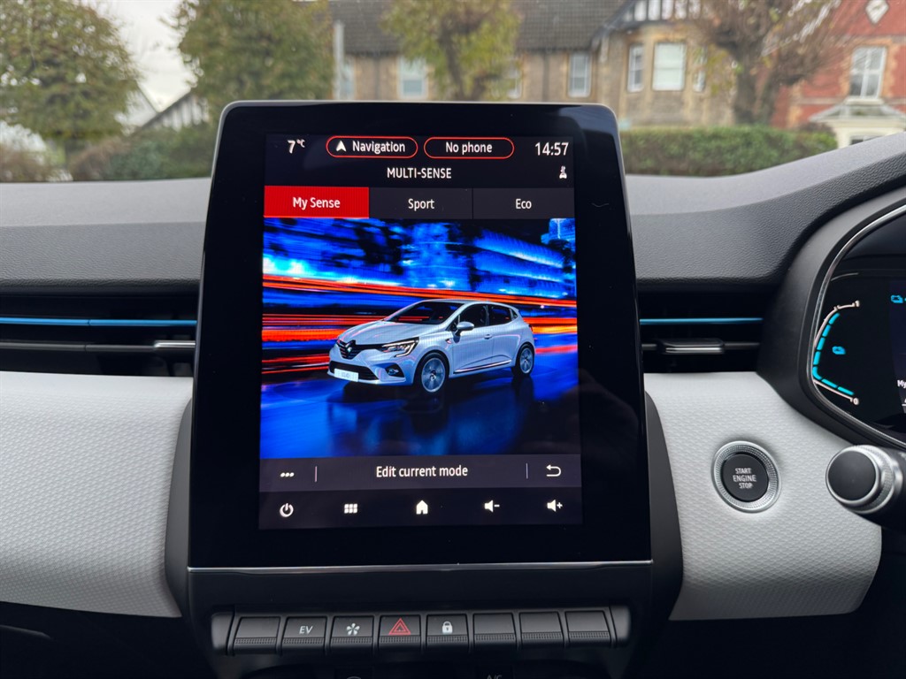 Used Renault Clio 2021 for sale - 76717658: Photo 22