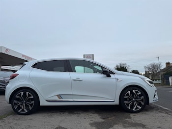 Used Renault Clio 2021 for sale - 76717658: Photo