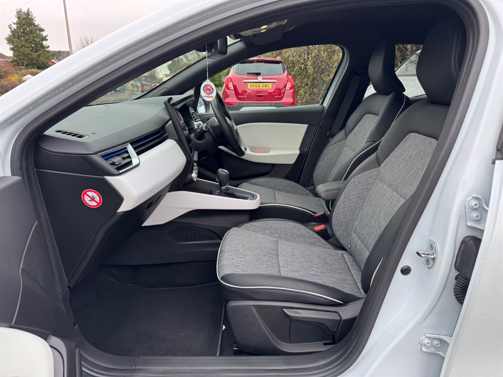 Used Renault Clio 2021 for sale - 76717658: Photo 9