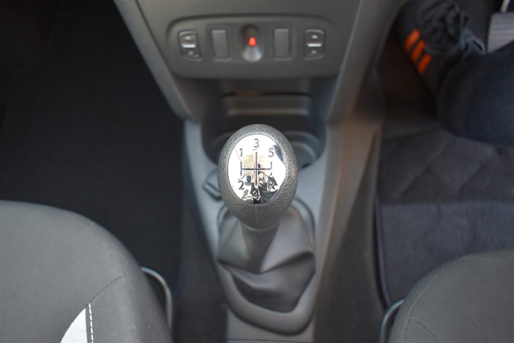 Used Dacia Sandero Stepway 2015 for sale - 77918287: Photo 16