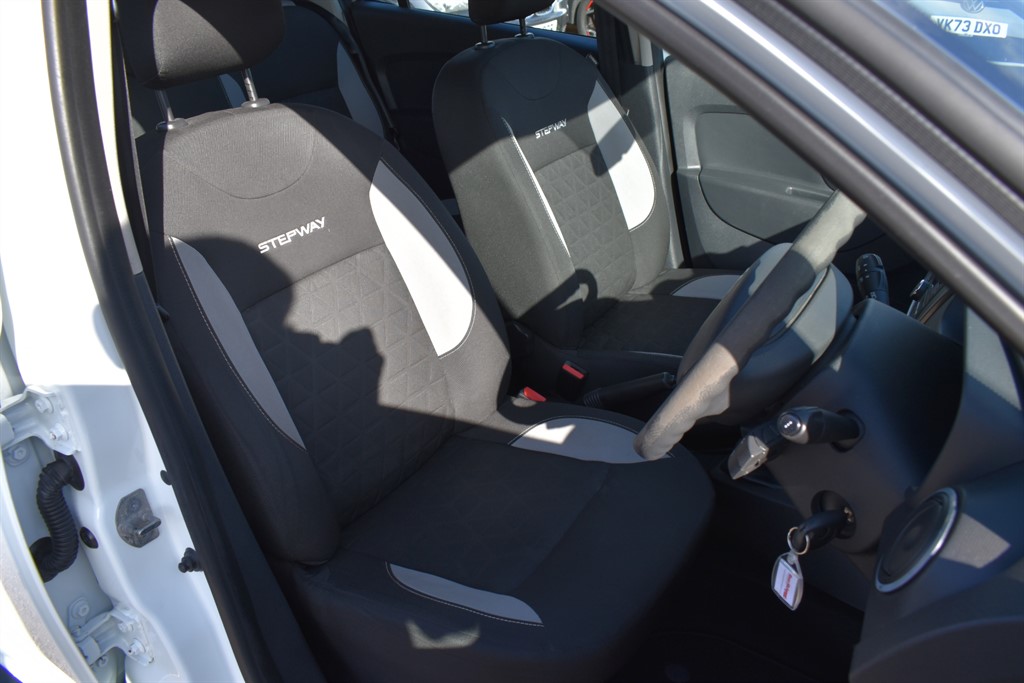 Used Dacia Sandero Stepway 2015 for sale - 77918287: Photo 20