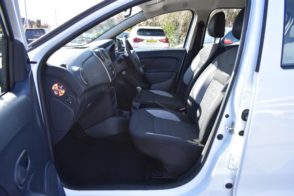 Used Dacia Sandero Stepway 2015 for sale - 77918287: Photo 27