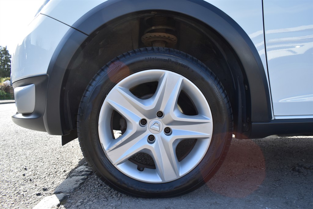 Used Dacia Sandero Stepway 2015 for sale - 77918287: Photo 29