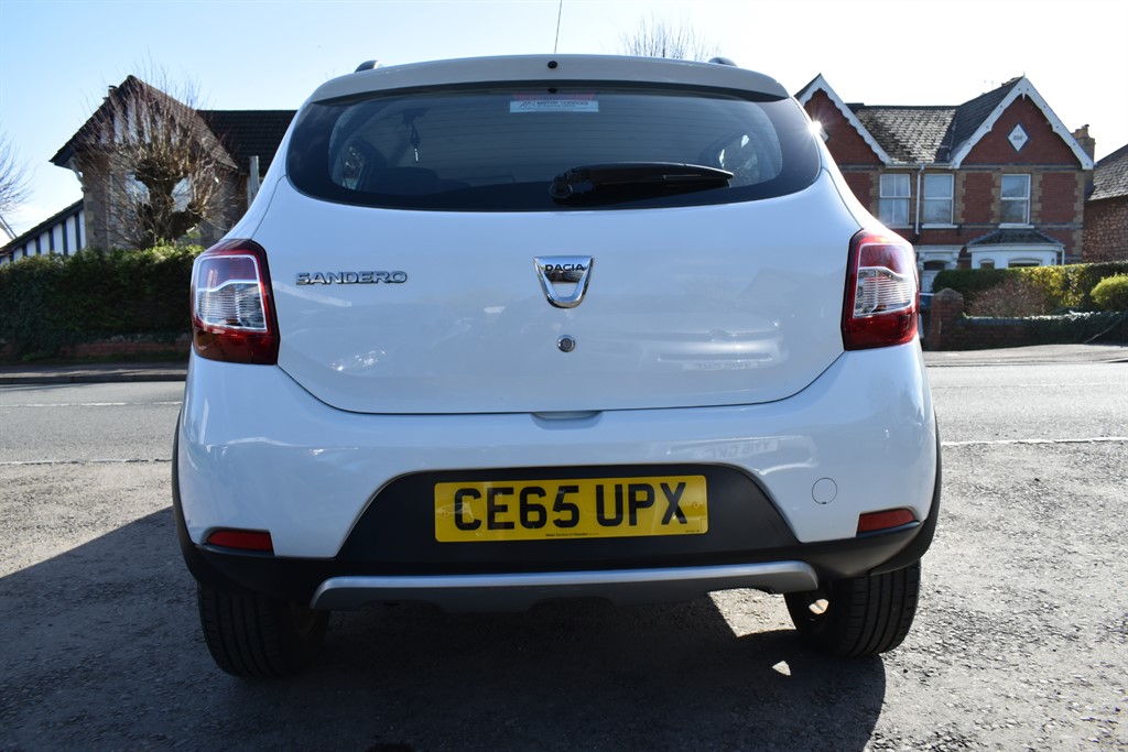 Used Dacia Sandero Stepway 2015 for sale - 77918287: Photo 5