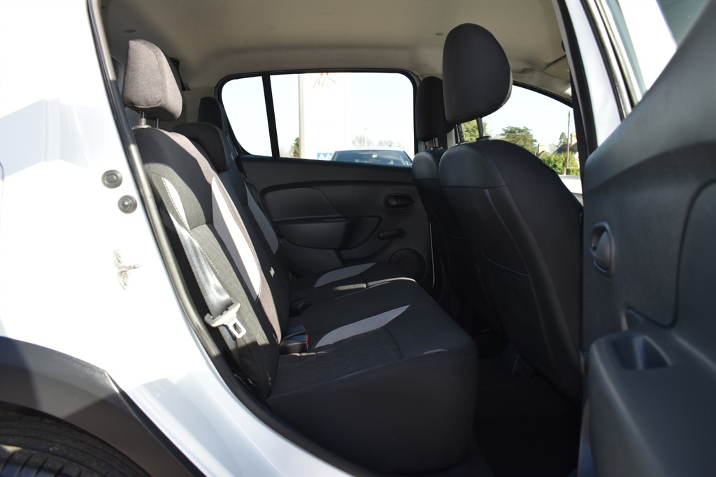 Used Dacia Sandero Stepway 2015 for sale - 77918287: Photo 9