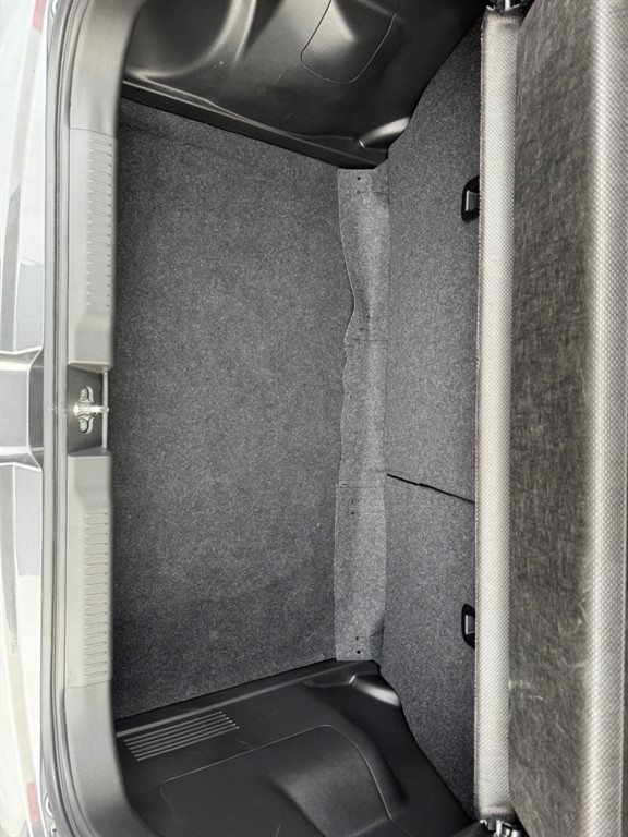 Used Suzuki Swift 2023 for sale - 77235663: Photo 25