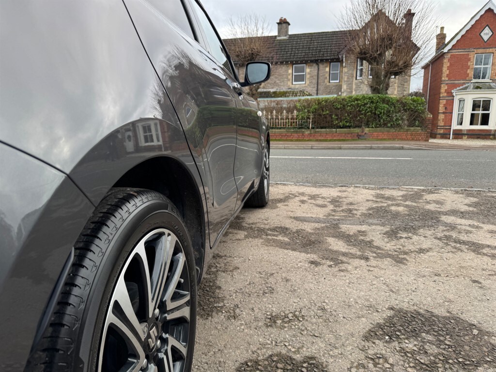 Used Suzuki Swift 2023 for sale - 77235663: Photo 29