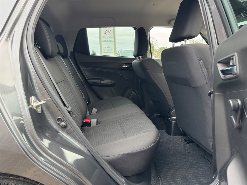 Used Suzuki Swift 2023 for sale - 77235663: Photo 4