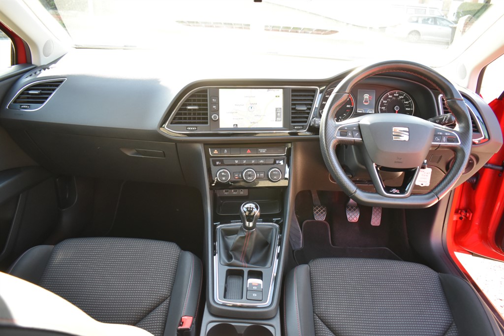 Used SEAT Leon 2017 for sale - 77702911: Photo 2