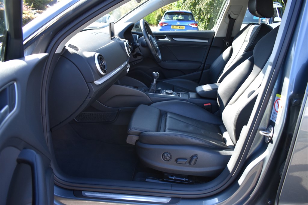 Used Audi A3 2013 for sale - 76117211: Photo 12