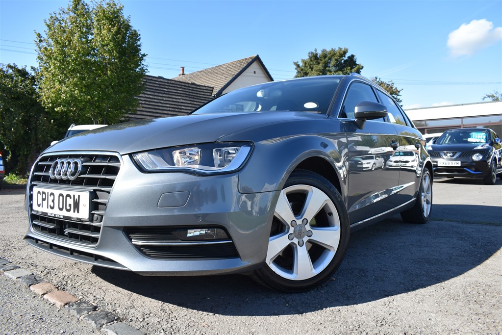 Used Audi A3 2013 for sale - 76117211: Photo 2