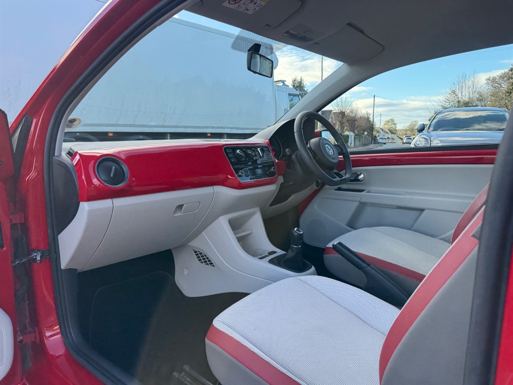 Used Volkswagen up! 2014 for sale - 76628530: Photo 10