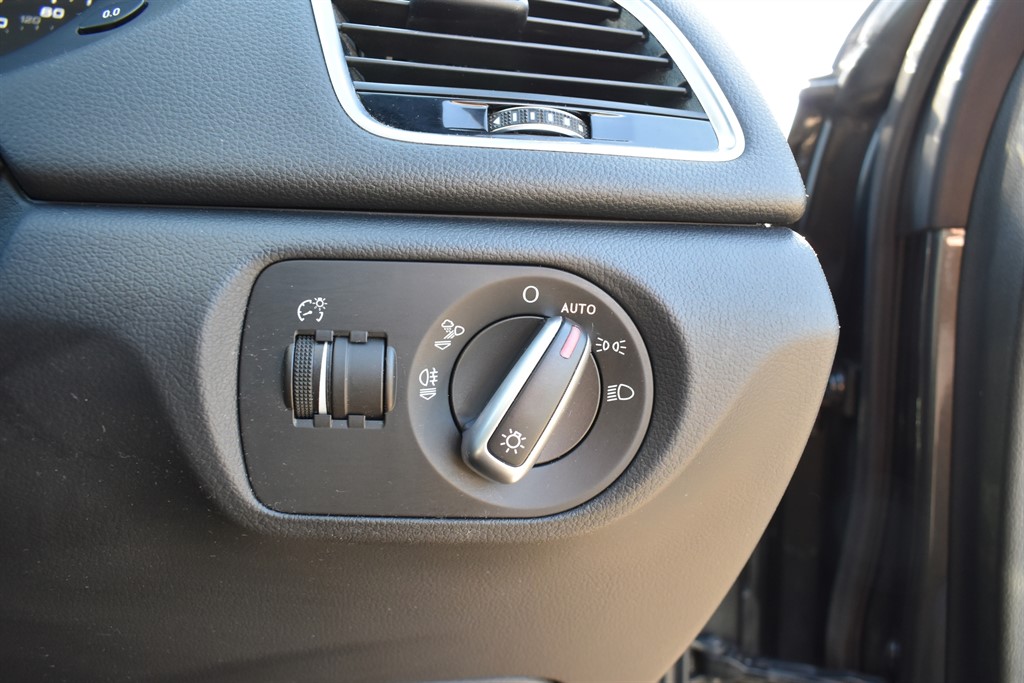 Used Audi Q3 2015 for sale - 76155069: Photo 21