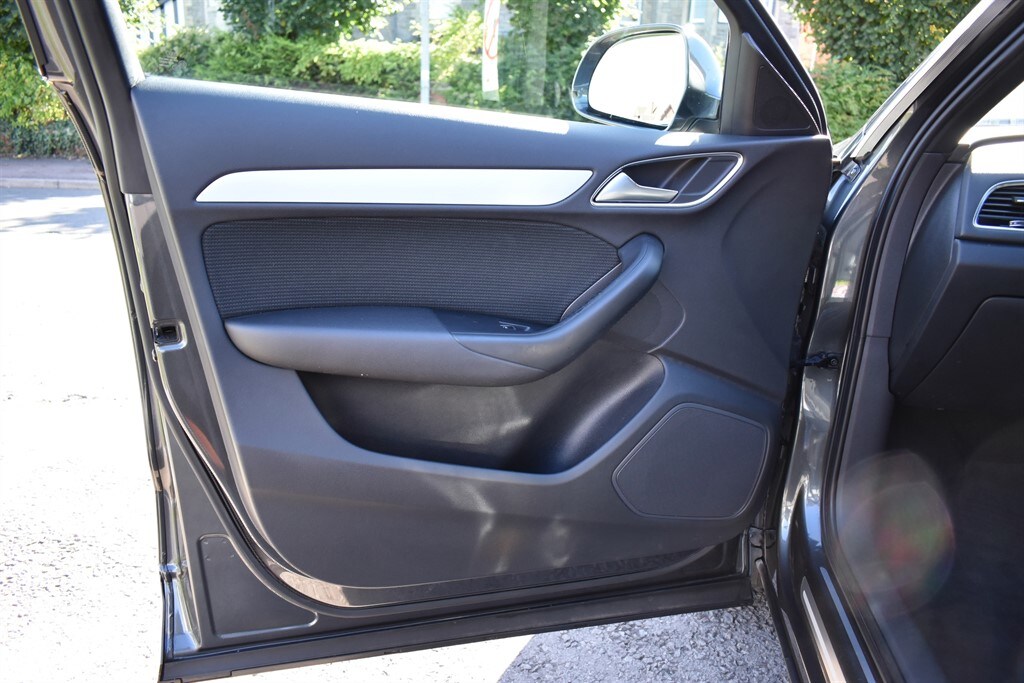 Used Audi Q3 2015 for sale - 76155069: Photo 37