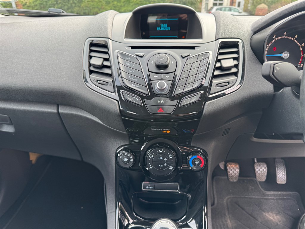 Used Ford Fiesta 2013 for sale - 76196191: Photo 14