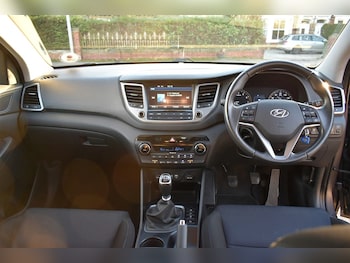 Used Hyundai TUCSON 2015 for sale - 76575302: Photo