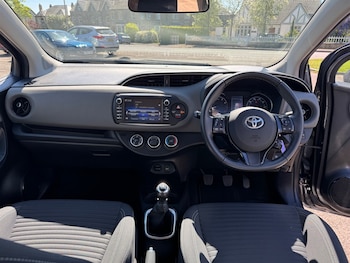 Used Toyota Yaris 2019 for sale - 78381670: Photo