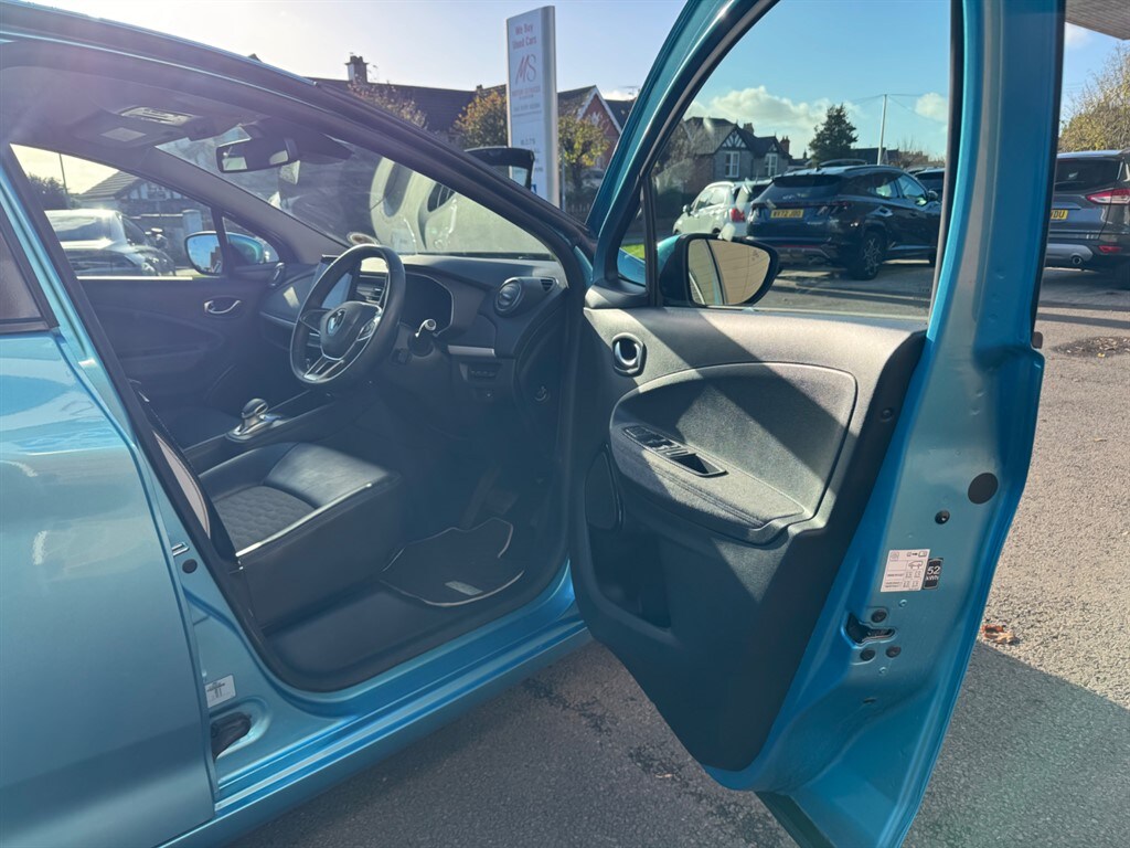 Used Renault Zoe 2020 for sale - 77755977: Photo 13