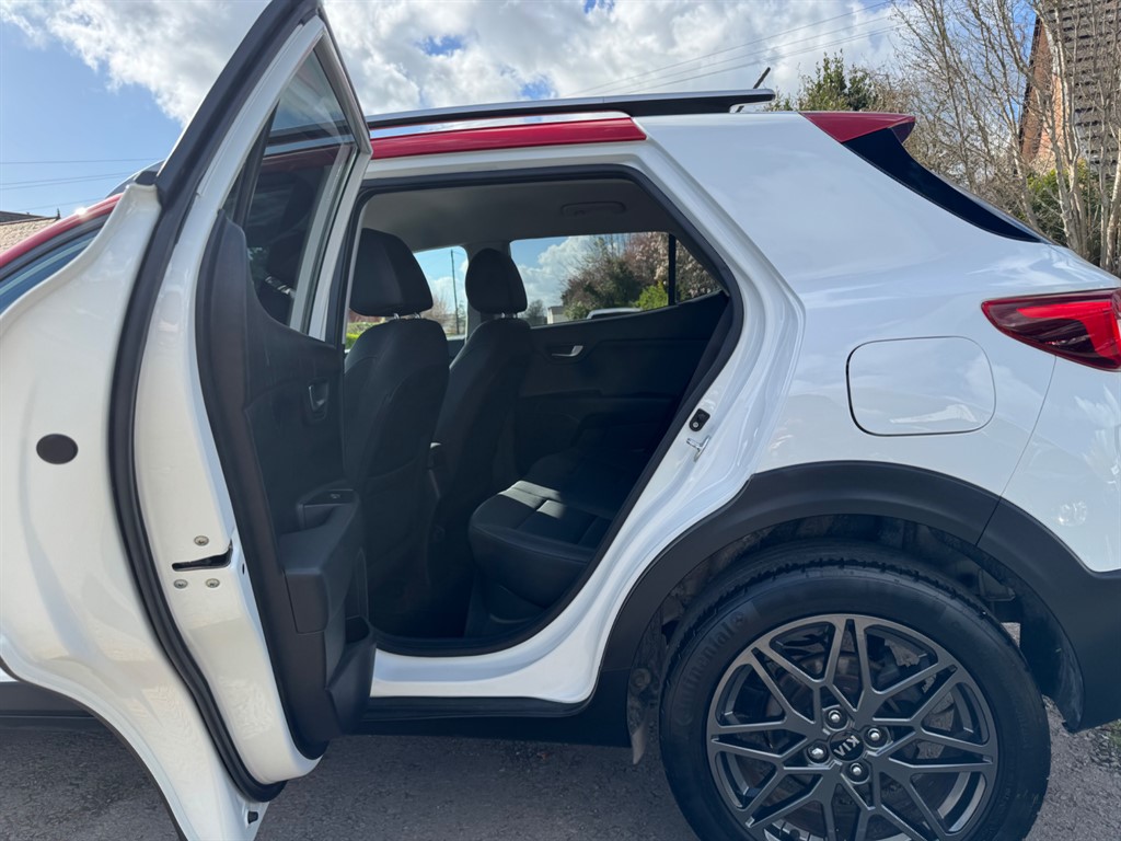 Used Kia Stonic 2020 for sale - 77897262: Photo 31