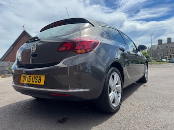 Used Vauxhall Astra 2015 for sale - 78774007: Photo