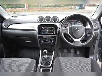 Used Suzuki Vitara 2021 for sale - 76494202: Photo