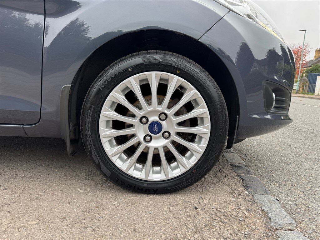 Used Ford Fiesta 2013 for sale - 76255142: Photo 30