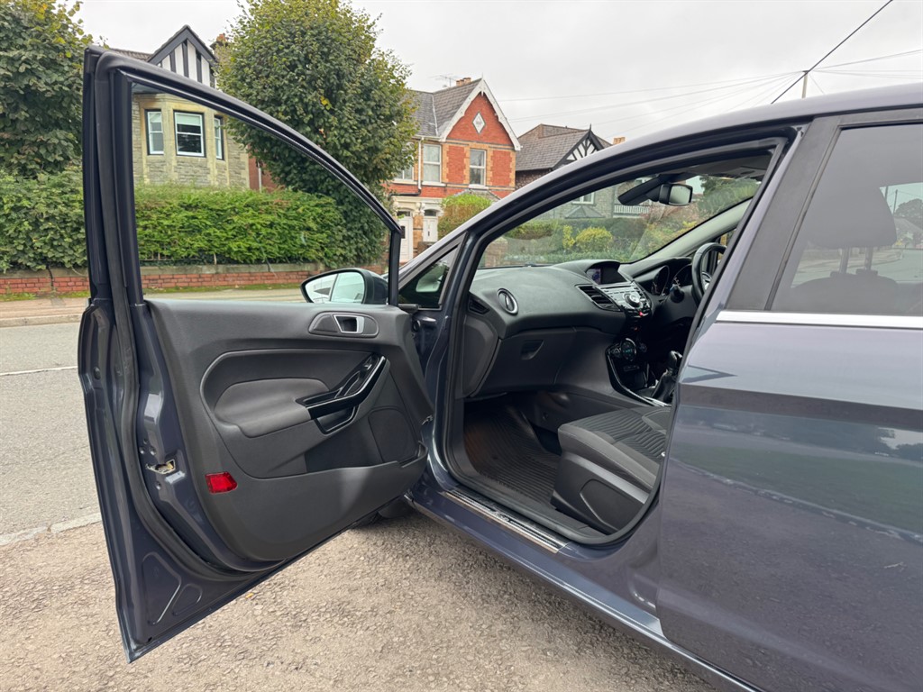 Used Ford Fiesta 2013 for sale - 76255142: Photo 42