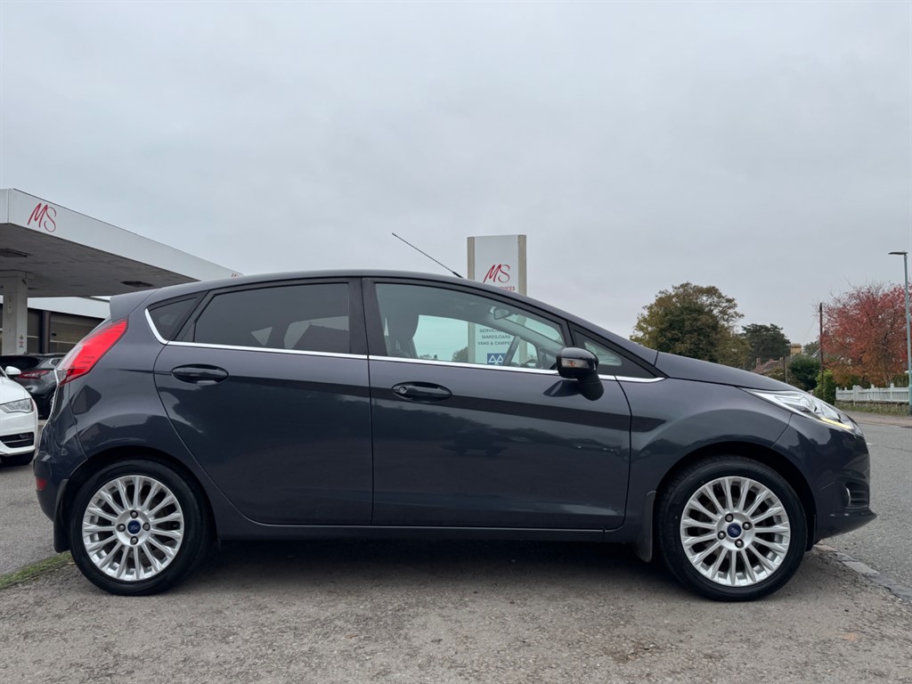 Used Ford Fiesta 2013 for sale - 76255142: Photo 6