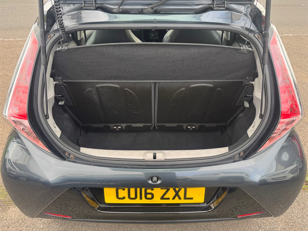 Used Toyota AYGO 2016 for sale - 77903590: Photo 4