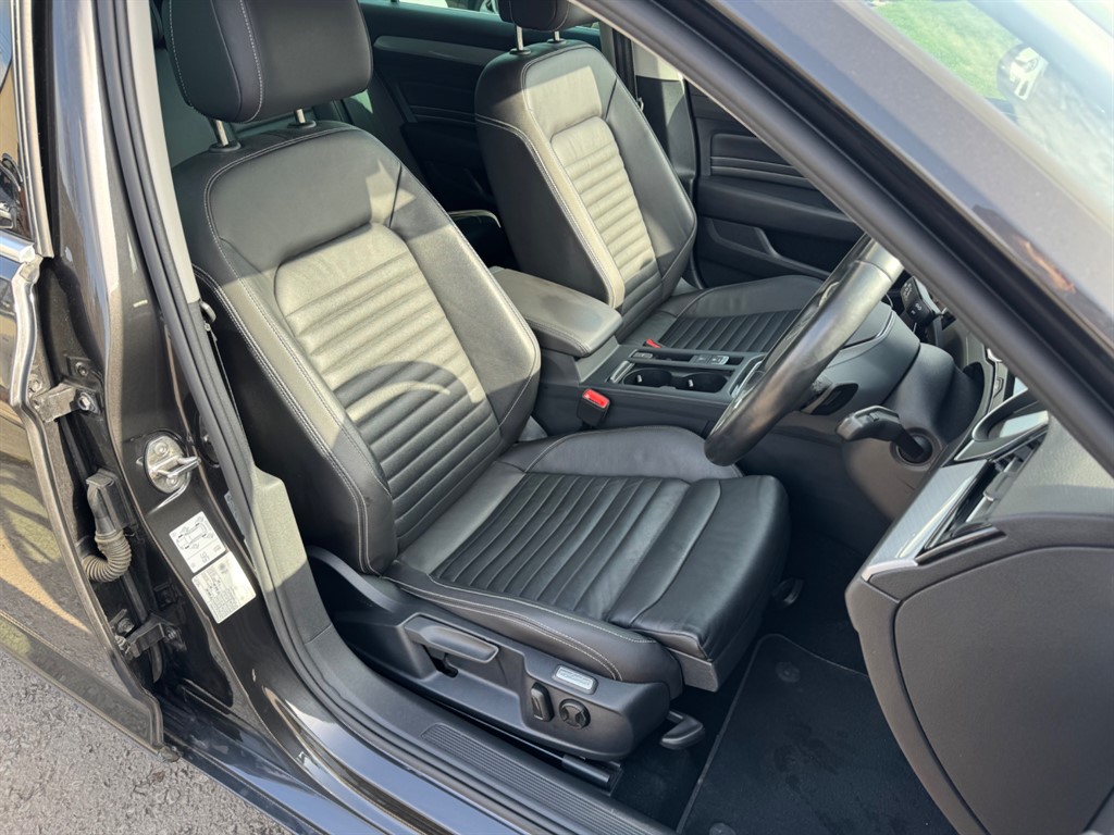 Used Volkswagen Passat 2023 for sale - 77679141: Photo 24