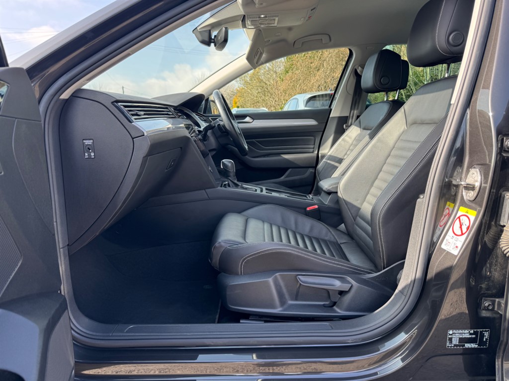 Used Volkswagen Passat 2023 for sale - 77679141: Photo 30