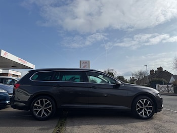 Used Volkswagen Passat 2023 for sale - 77679141: Photo