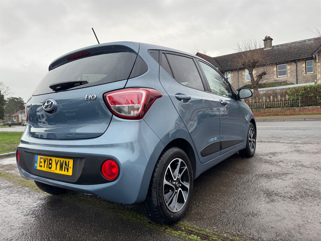 Used Hyundai i10 2018 for sale - 77679136: Photo 4