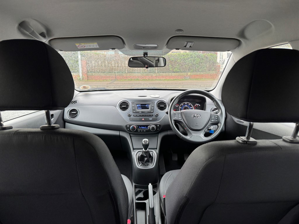 Used Hyundai i10 2018 for sale - 77679136: Photo 5