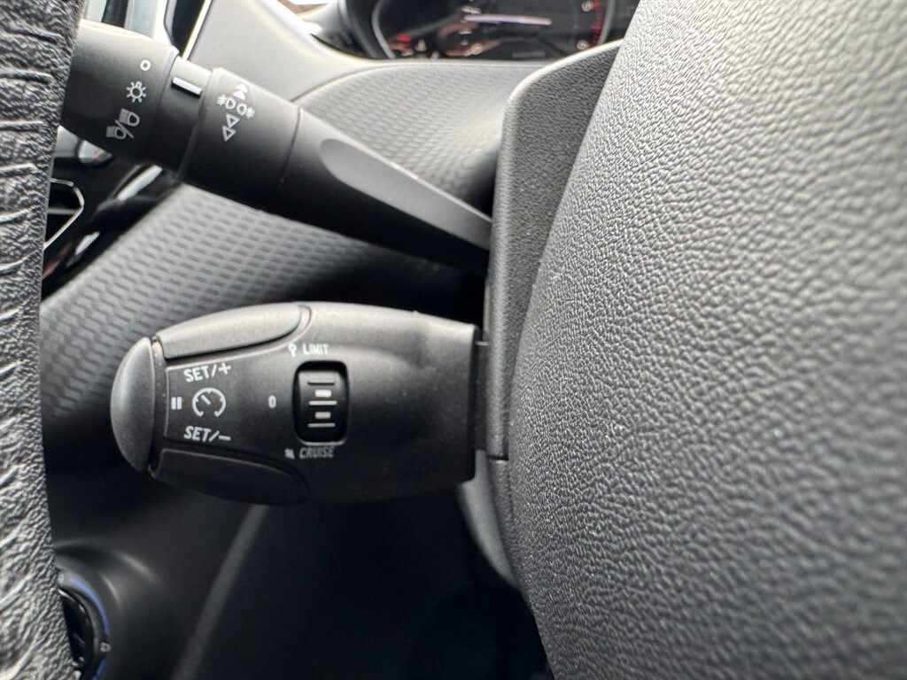 Used Peugeot 2008 2016 for sale - 77614861: Photo 17