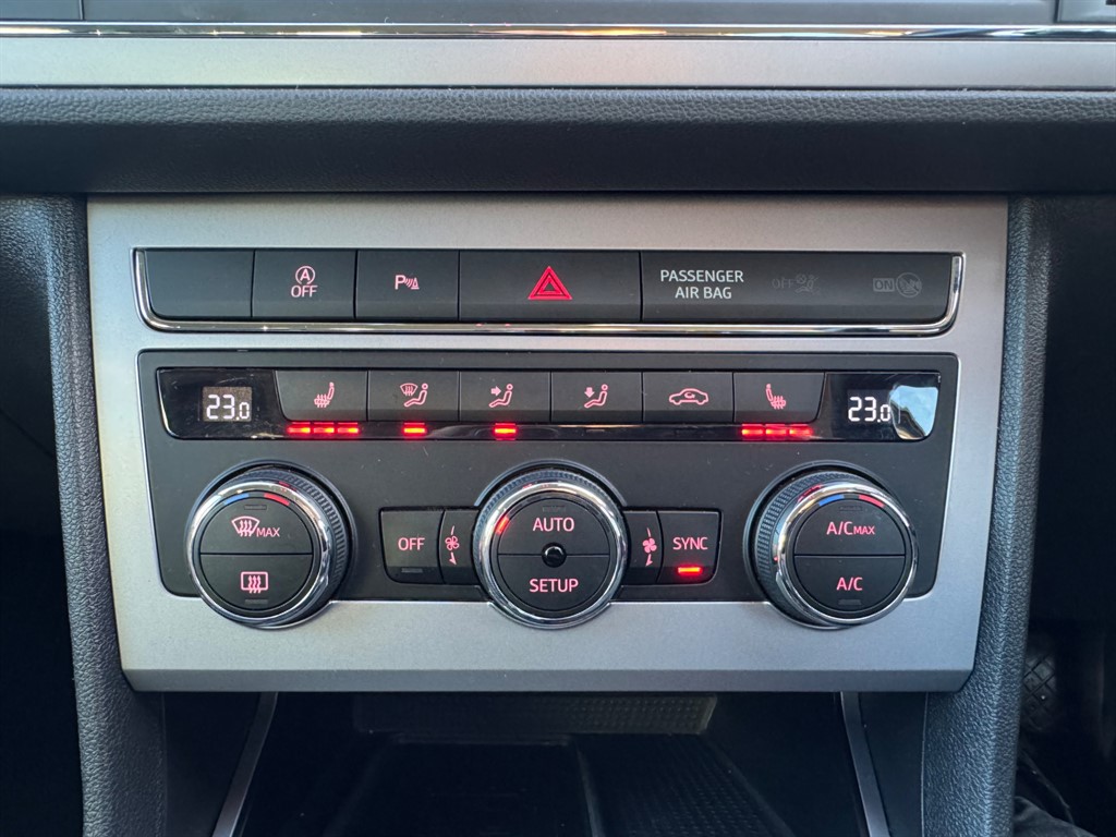 Used SEAT Leon 2020 for sale - 76922067: Photo 12