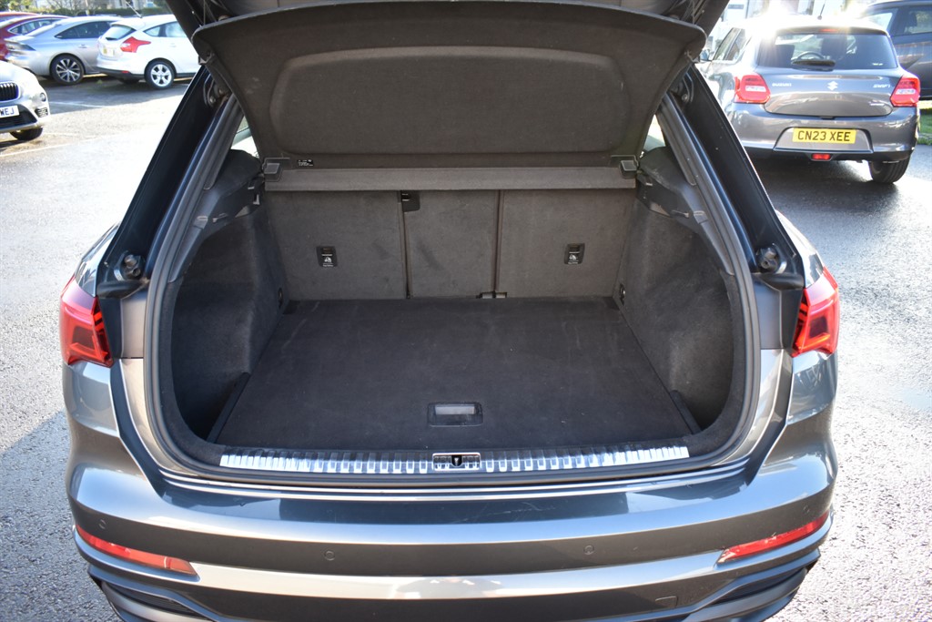 Used Audi Q3 2019 for sale - 77160831: Photo 10