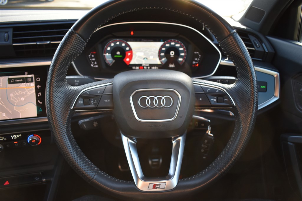 Used Audi Q3 2019 for sale - 77160831: Photo 14