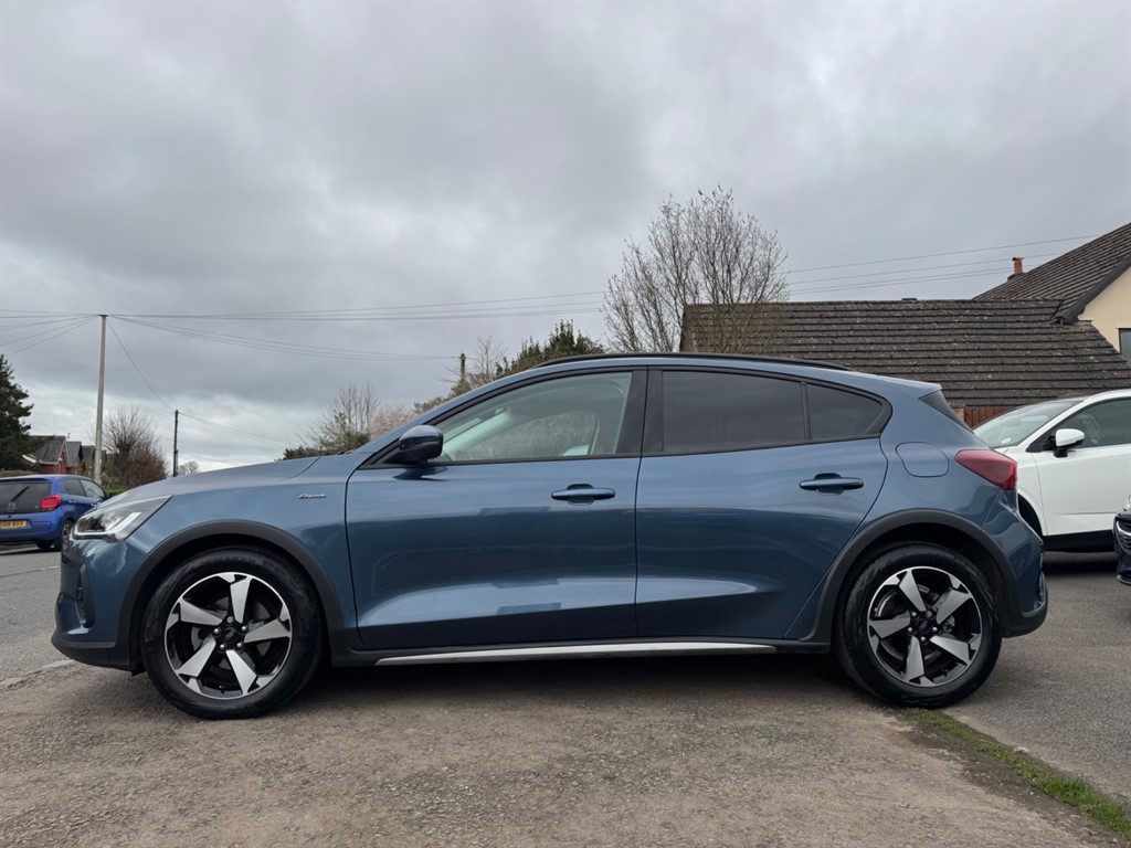 Used Ford Focus 2023 for sale - 77679133: Photo 11