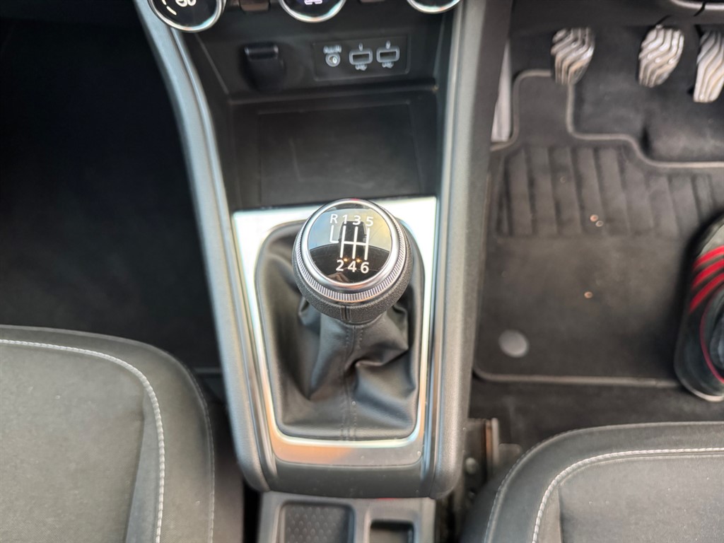 Used Renault Captur 2020 for sale - 76684493: Photo 12