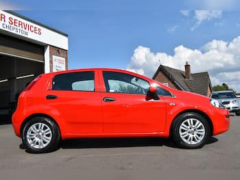 Used Fiat Punto 2017 for sale - 79641054: Photo