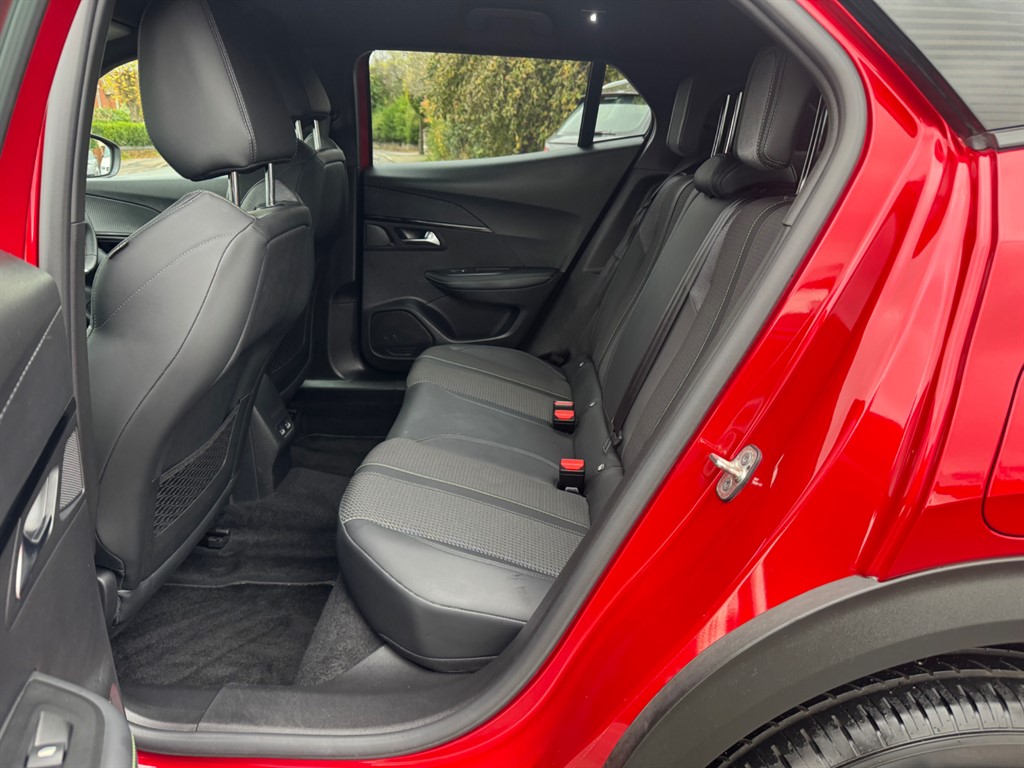 Used Peugeot 2008 2021 for sale - 76544653: Photo 13