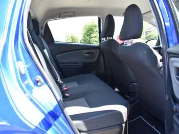 Used Toyota Yaris 2017 for sale - 75252599: Photo