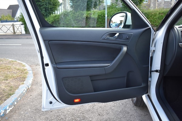 Used Skoda Yeti 2015 for sale - 75715491: Photo 39